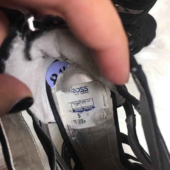 BCBG Heels - Picture 5 of 8